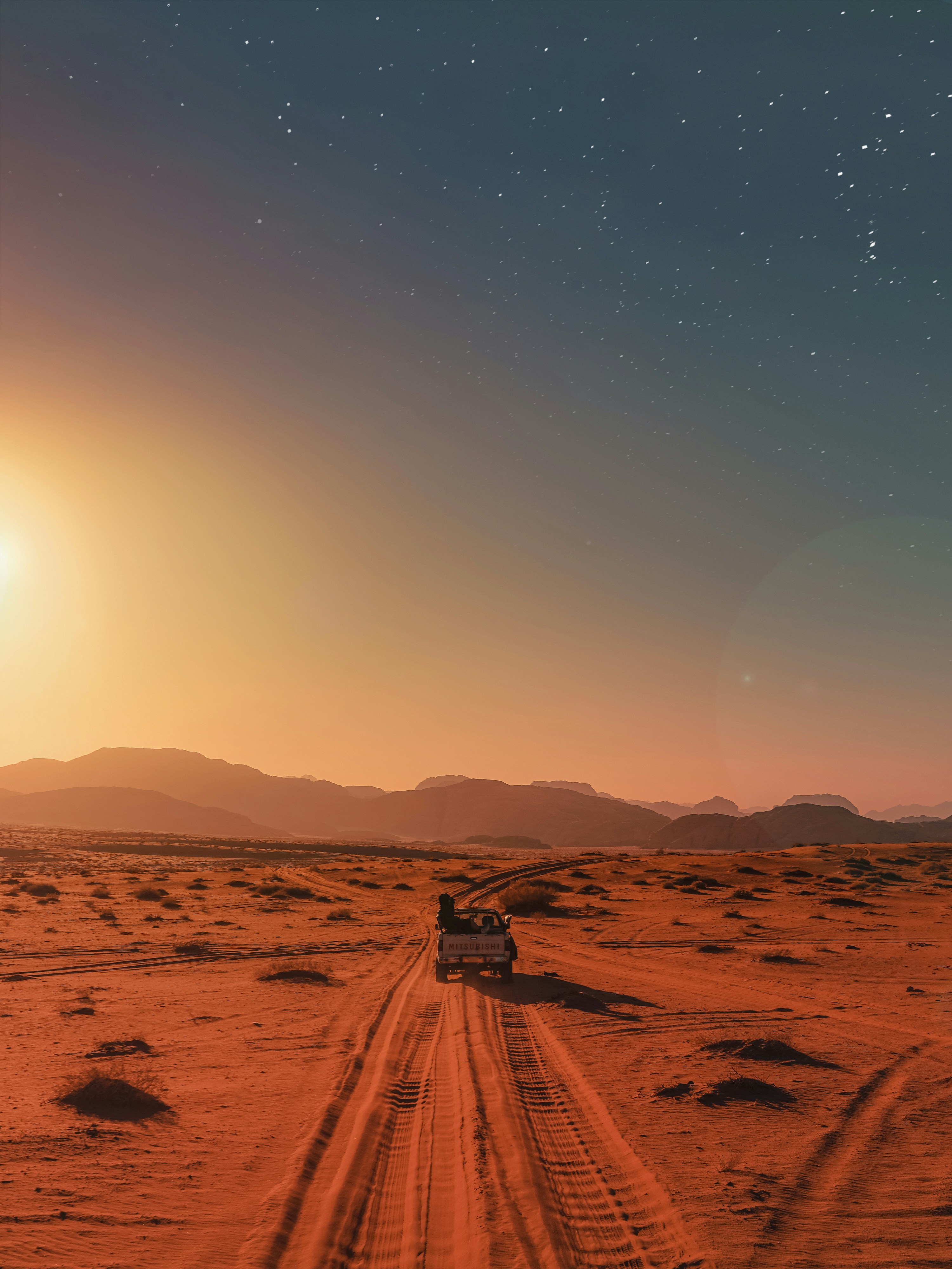 Desert Sunset Route - Road Trip